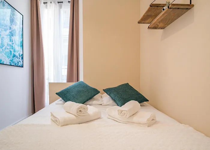 Bed & Breakfast 4 La Nissa Bella Nice